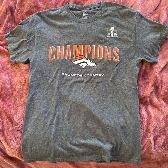 Denver Broncos Super Bowl 50 Tshirt - Picture 2 of 5